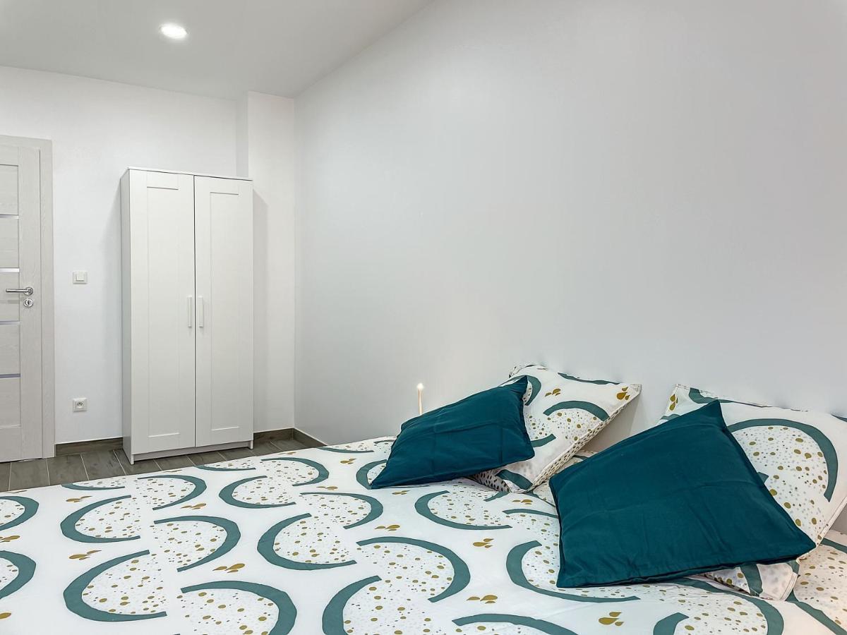 Em Life Colmar Apartment Bagian luar foto